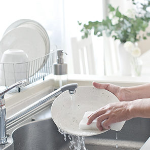 Concept vaisselle main